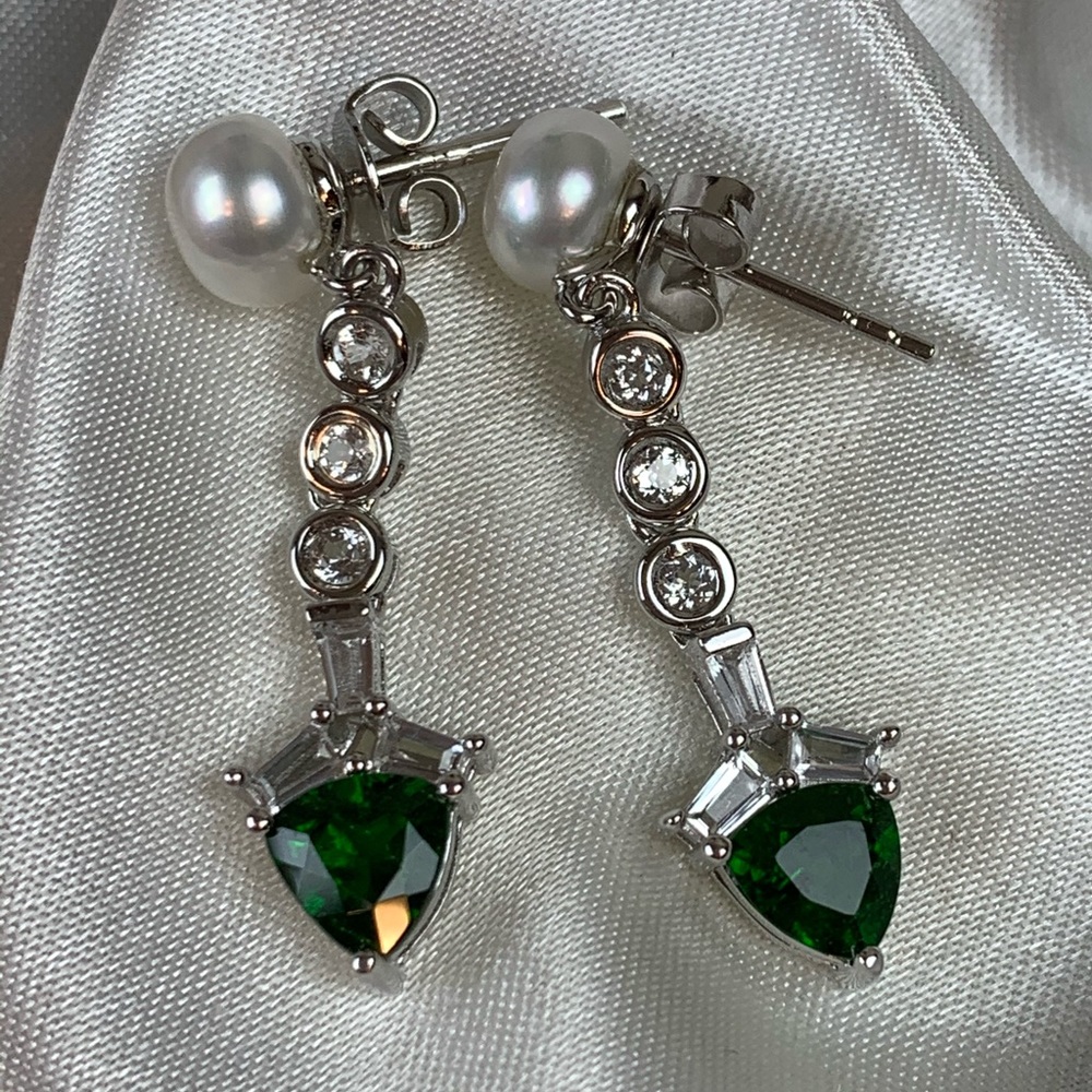 💚Freshwater Pearl & Diopside Earrings💚